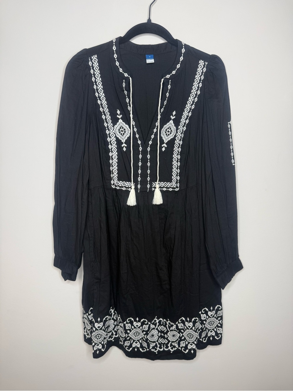 Old Navy long-sleeve swing dress - Picture 2 of 10